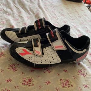 Diadora Women’s spin shoes